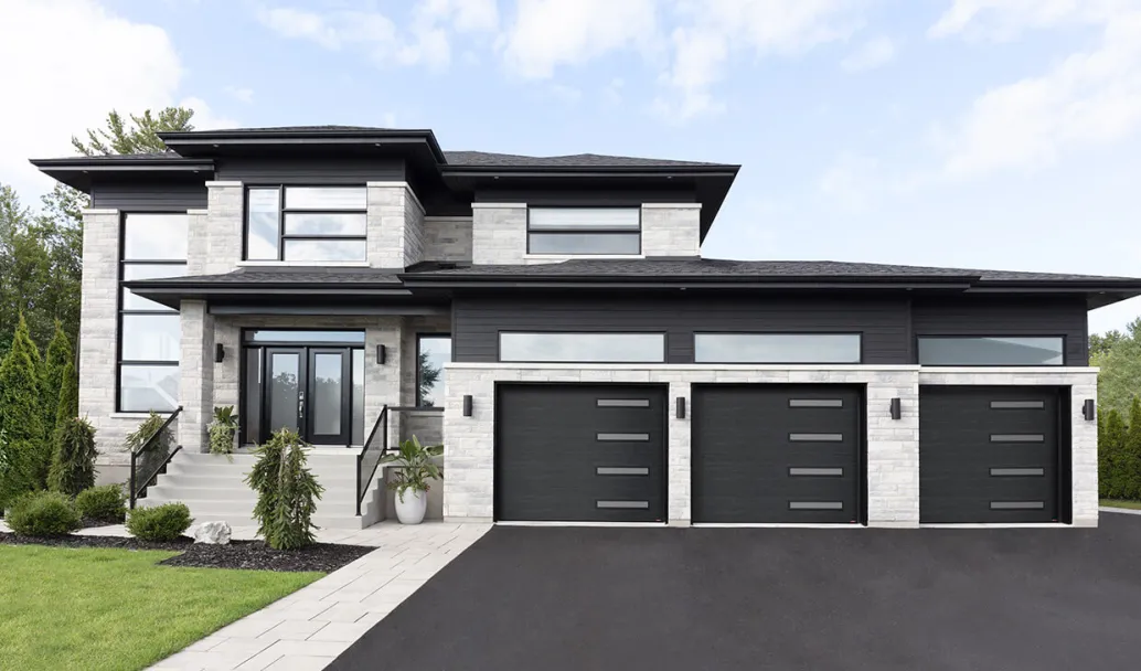 Modèle Uni, 10' x 8' et 9' x 8', Noir, fenestration Harmonie droite, fenêtres Étroite avec verre Sablé gris